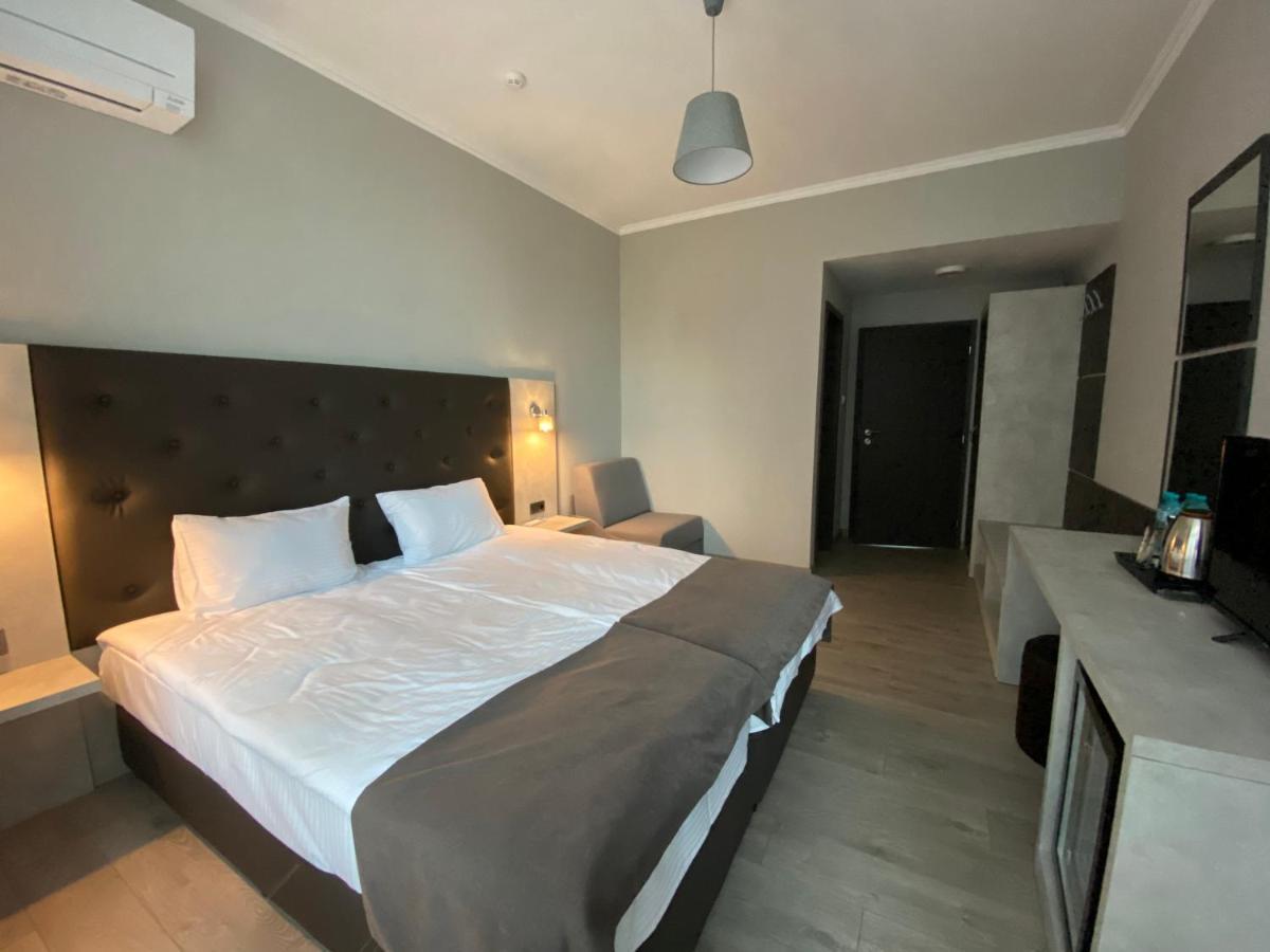 Comfort Guest Rooms Kazanlŭk Exteriör bild
