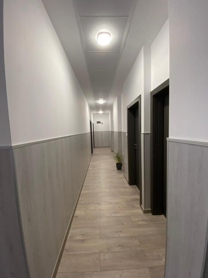 Comfort Guest Rooms Kazanlŭk Exteriör bild